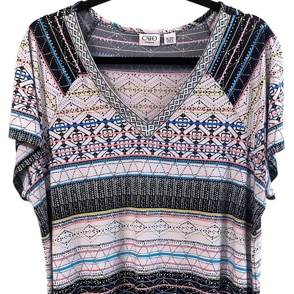Cato Woman Blouse 18/20W Geometric‎ Design Great Condition - Picture 1 of 8